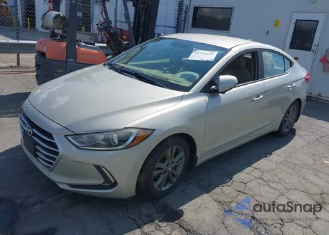 2017 Hyundai Elantra Se z USA, uszkodzony, nr VIN 5NPD84LF1HH054164